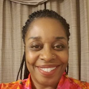 Meet your Posher, Denise